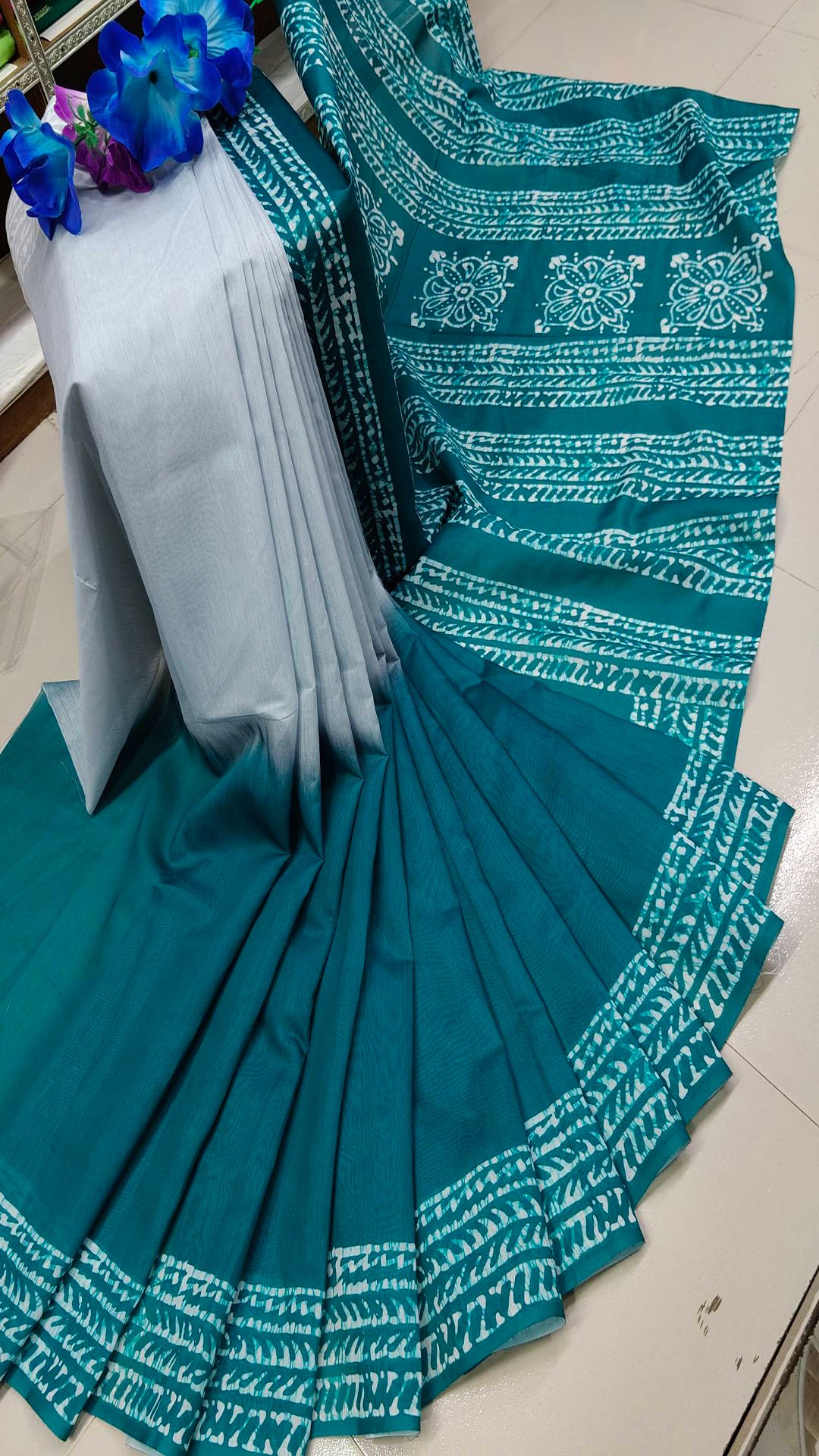 Chanderi Silk saree-Green, and Greyish-White